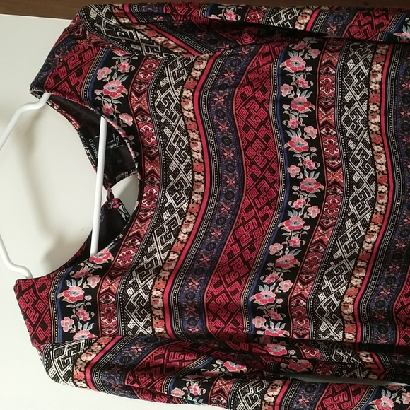 Tunic - Picture 4 of 5